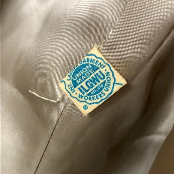 Host Fav 🎉 Beautiful vintage fox fur collar coat Firm Price - Picture 10 of 11